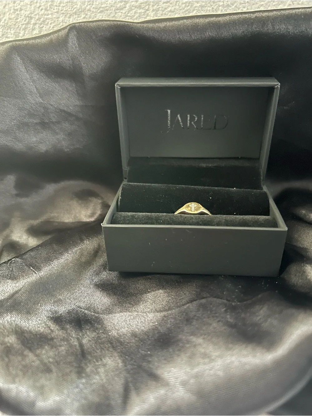 Women’s 14k gold signet ring size8